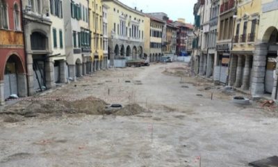 Lavori in corso in via Mercatovecchio a Udine