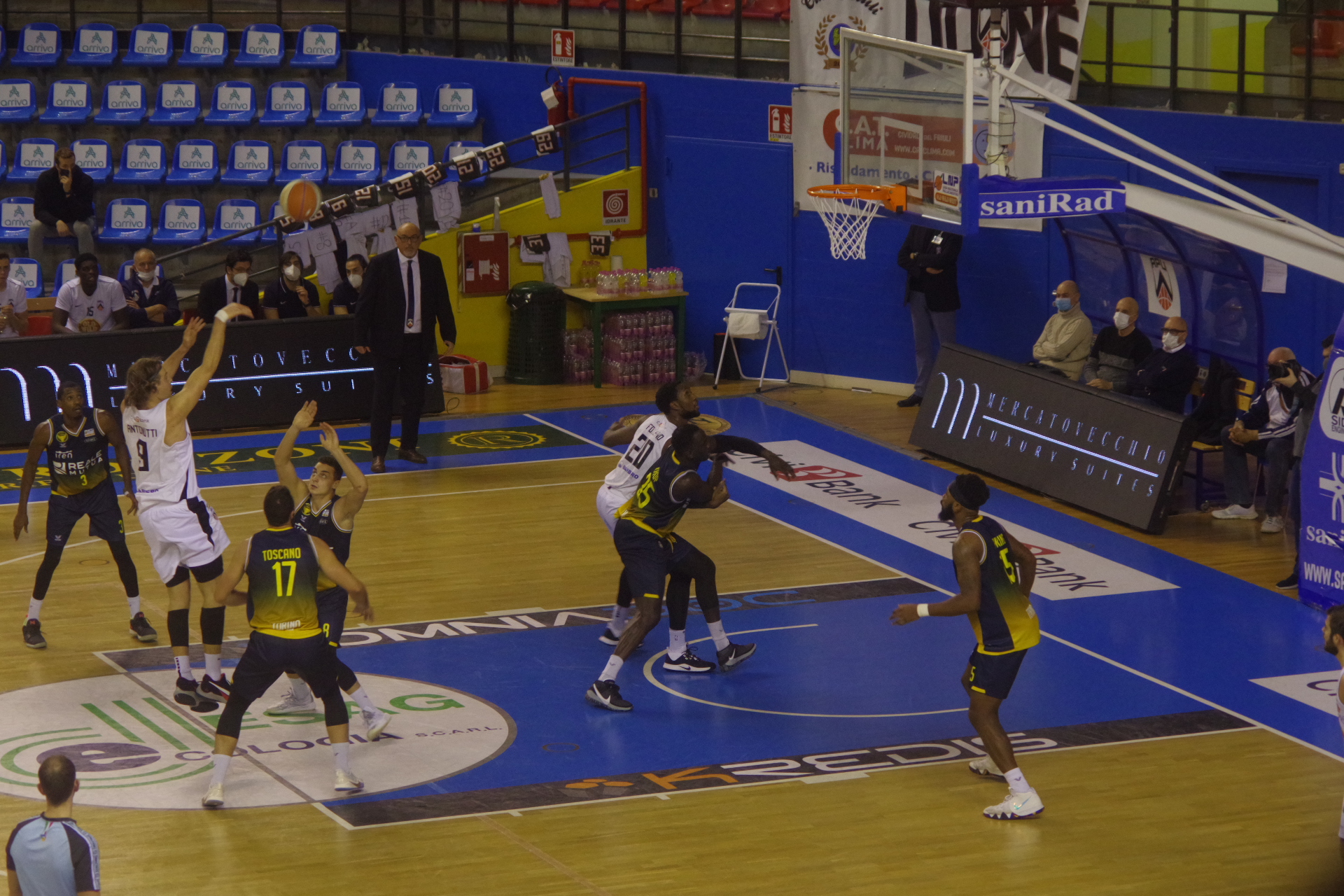 Antonutti in azione contro Torino