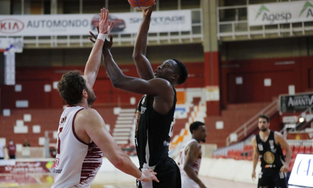 Foulland impegnato a Trapani (foto APU)