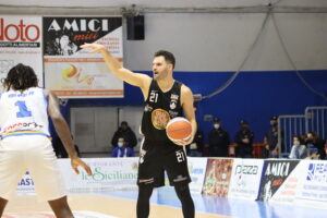 Giuri contro Capo d'Orlando (foto APU)