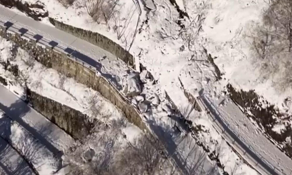 Frana sulla SS 52 bis in corrispondenza del passo di Monte Croce Carnico