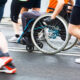 Atleta disabile su sedia a rotelle