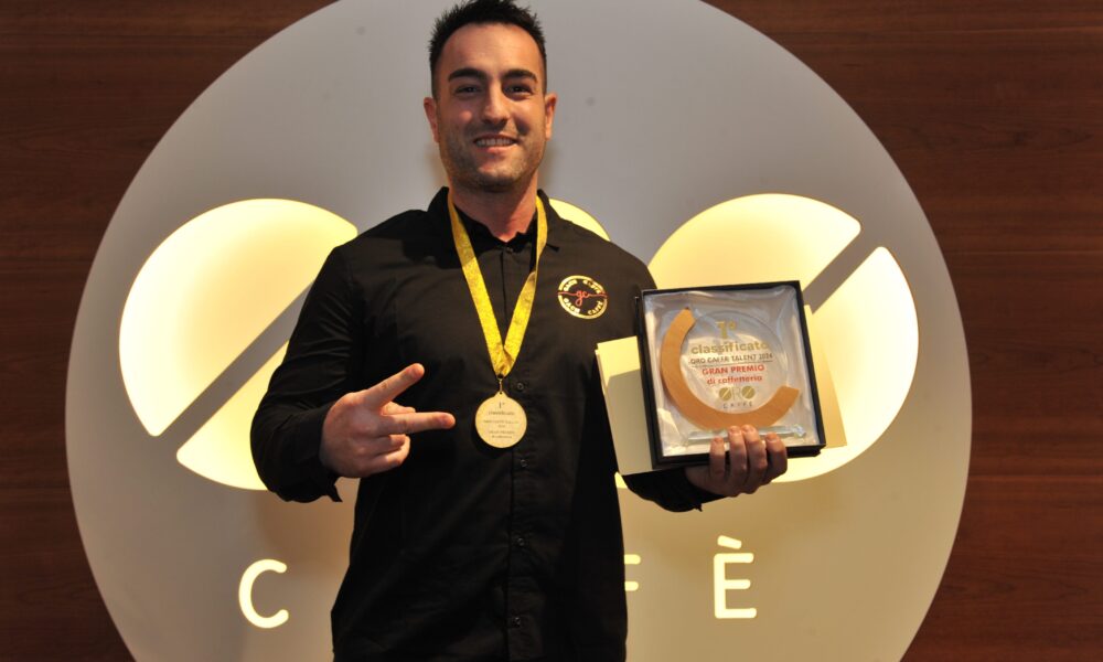 Campione del Triveneto di Caffetteria Oro Caffè 2024 è stato Mattia Virdis titolare del GACH Caffè di Tricesimo