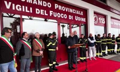 Riccardi interviene alla consegna dei mezzi nel Comando VVFF di Udine