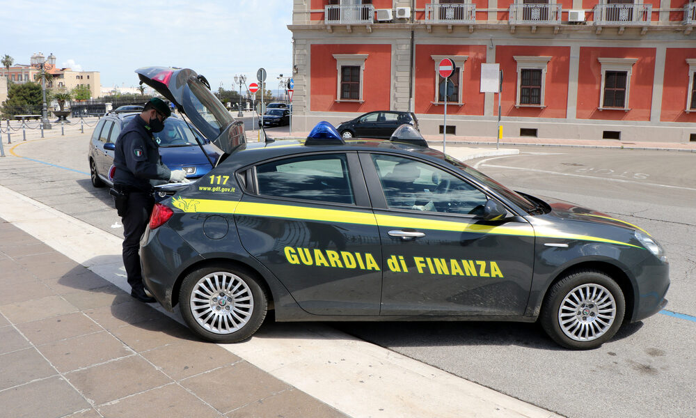 Controllo Guardia di finanza - Immigrazione clandestina