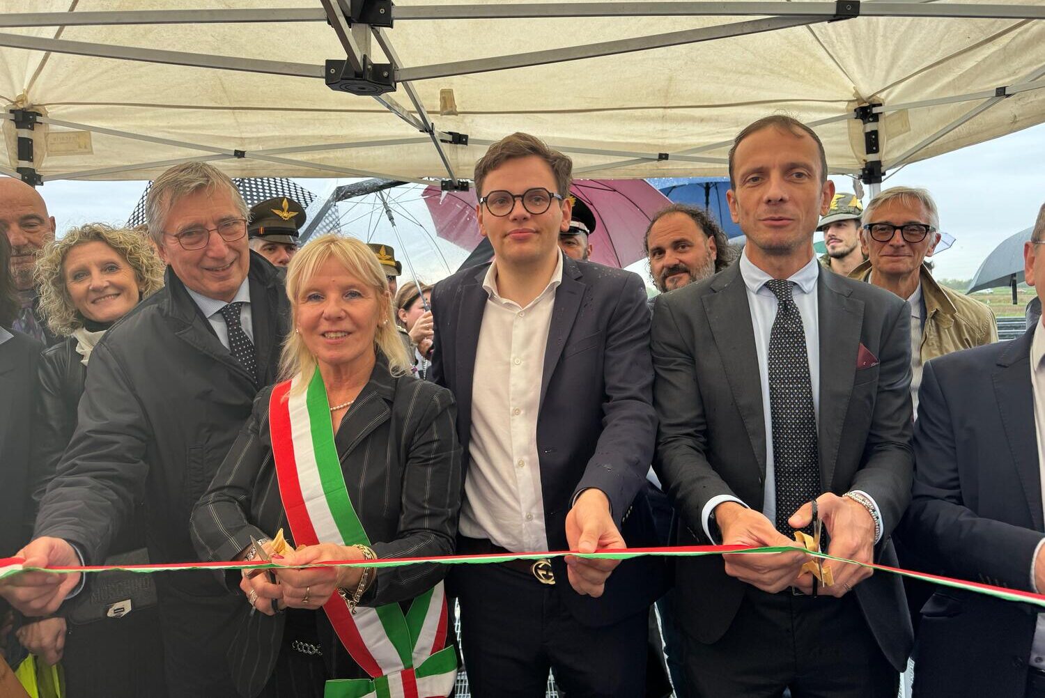 Taglio del nastro