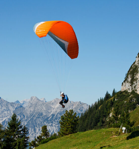 Parapendio - parapendista bloccato Gemona