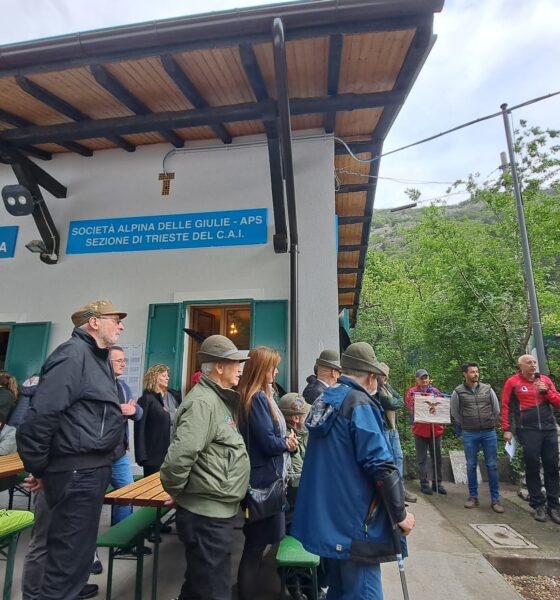 La rinnovata sede del Rifugio Premuda all'imbocco della Val Rosandra