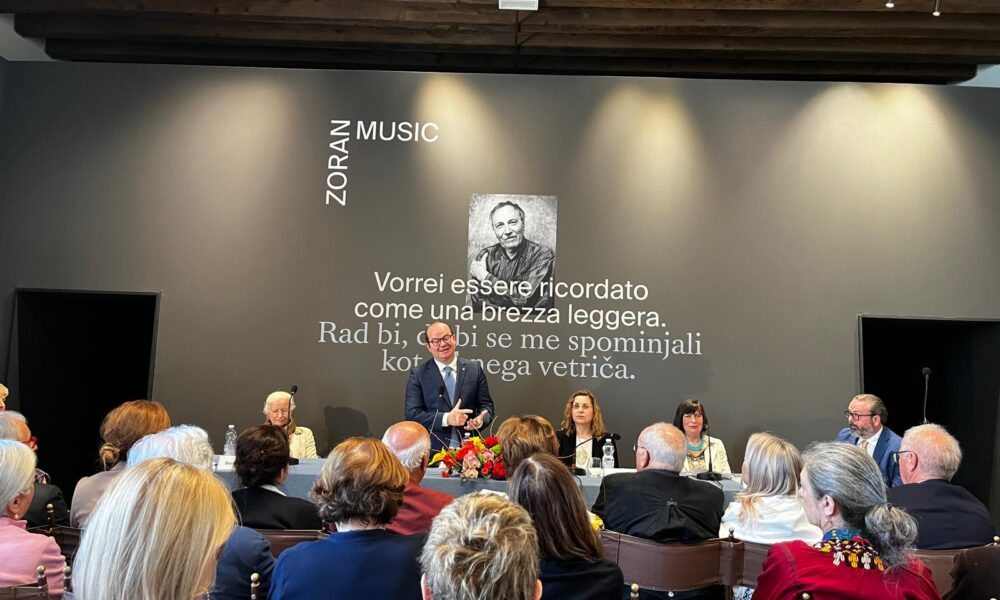Anzil interviene alla presentazione della mostra su Music a palazzo Attems a Gorizia