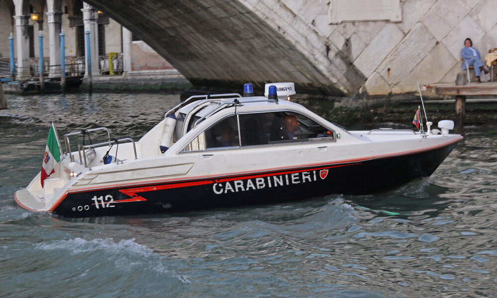 Motovedetta dei carabinieri