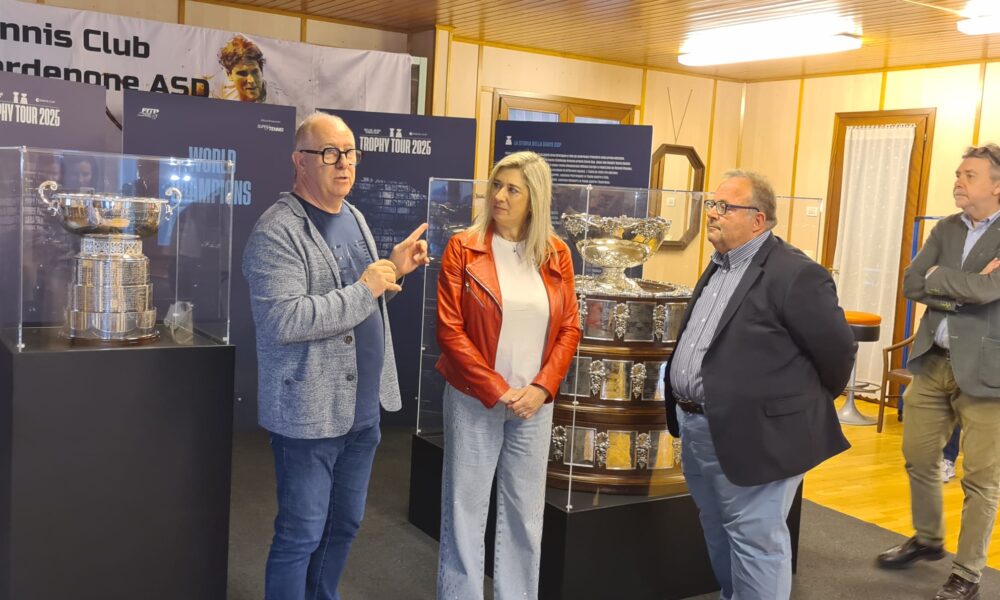 L'assessore Cristina Amirante con i vertici del Tennis Club Pordenone
