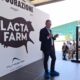 L'assessore regionale Stefano Zannier nel suo intervento durante la cerimonia di inaugurazione dell'azienda LactaFarm