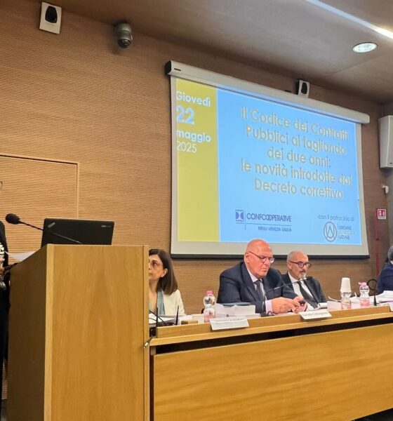L'assessore regionale alle Finanze Barbara Zilli al convegno promosso da Confcooperative a Villa Manin