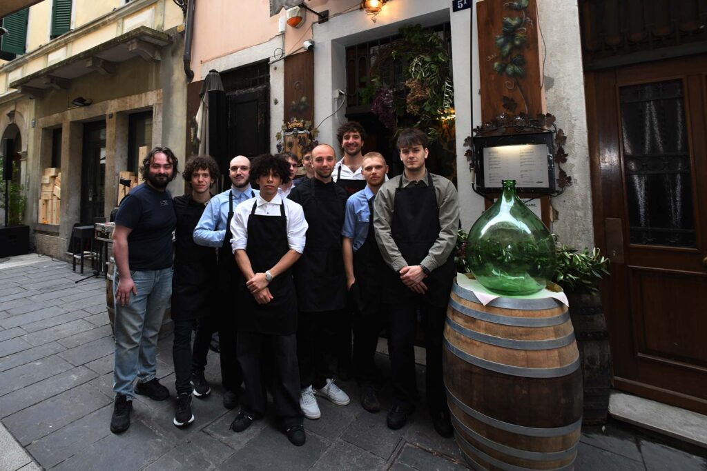 Lo staff dell'Osteria da Marino a Trieste