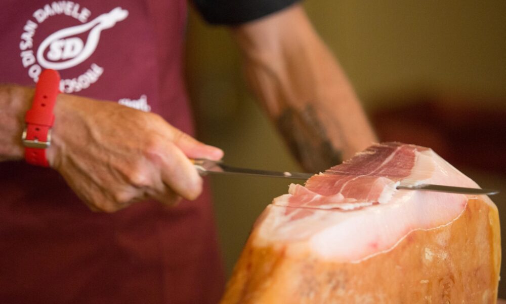 Prosciutto San Daniele DOP tagliato a mano