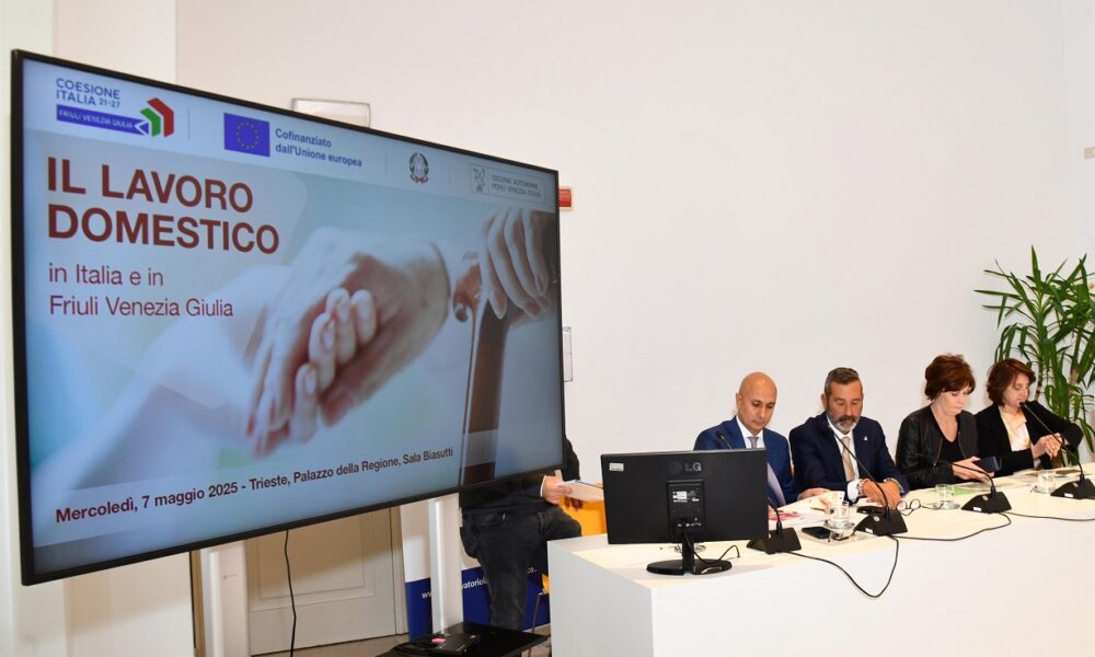 Un momento del convegno "Il lavoro domestico in Italia e in Friuli-Venezia Giulia" a Trieste
