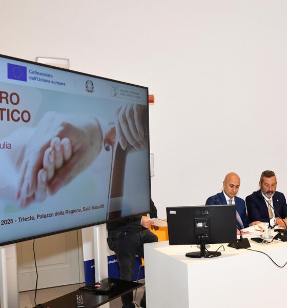 Un momento del convegno "Il lavoro domestico in Italia e in Friuli-Venezia Giulia" a Trieste