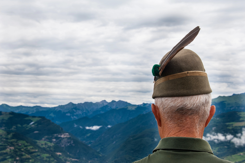 Alpino con cappello