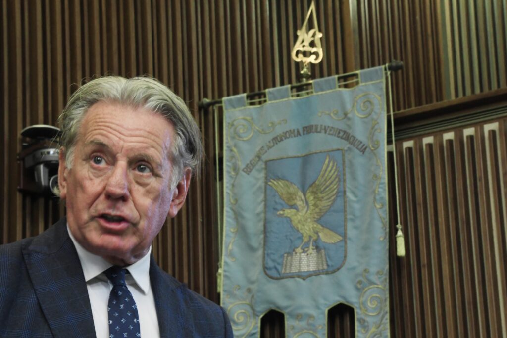 L'assessore Fabio Scoccimarro in Consiglio regionale