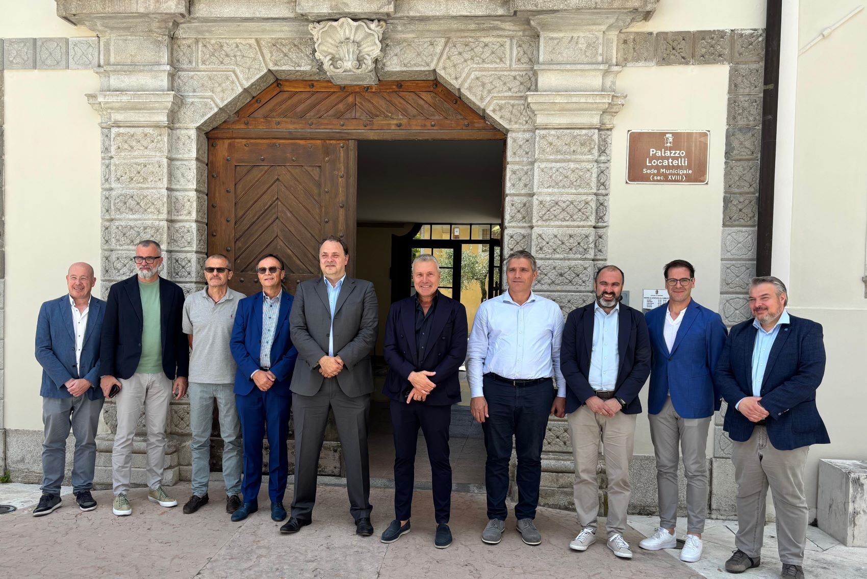 L'assessore Bini con sindaci e imprenditori della zona del Collio