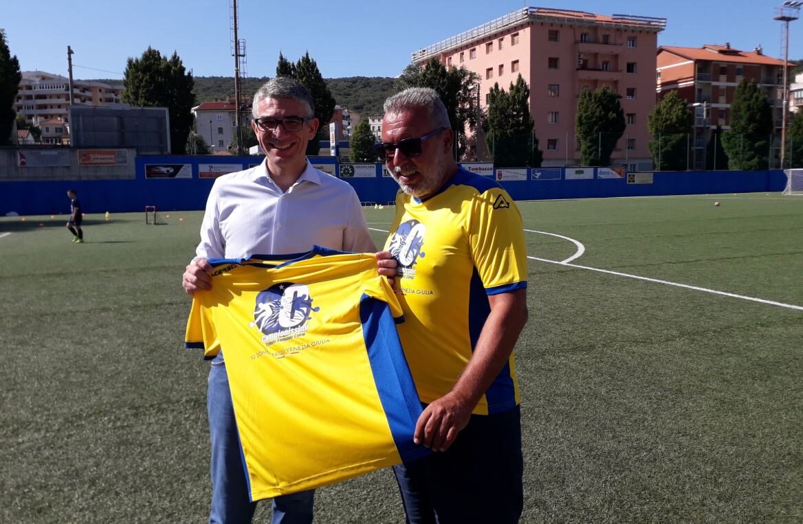 L’assessore alle Autonomia locali Pierpaolo Roberti insieme al patron di Campionissimi Matteo Medani