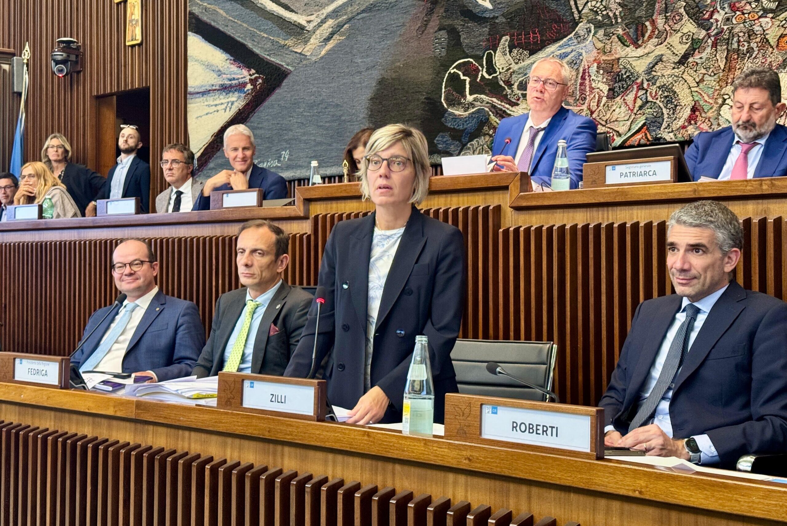L’assessore regionale alle Finanze Barbara Zilli al termine dell’approvazione della legge di assestamento di bilancio