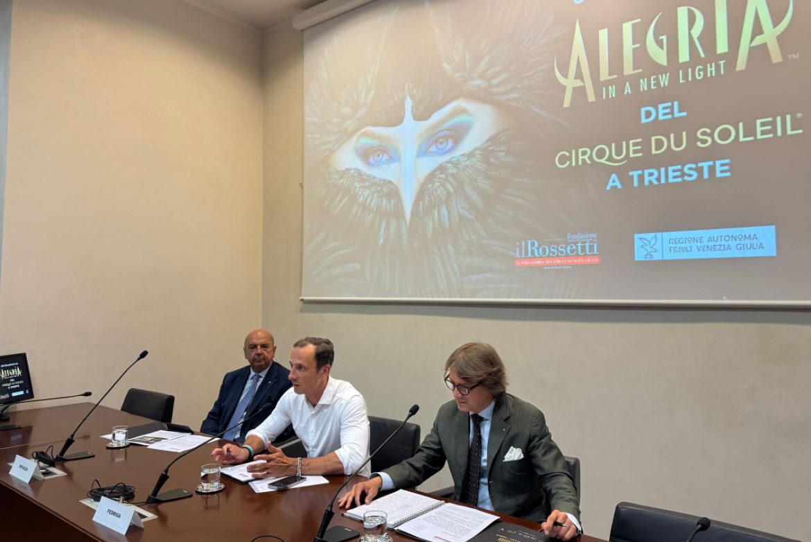 Un momento della conferenza stampa con Massimiliano Fedriga, il sindaco di Trieste Roberto Dipiazza e il presidente del Teatro Stabile Francesco Granbassi