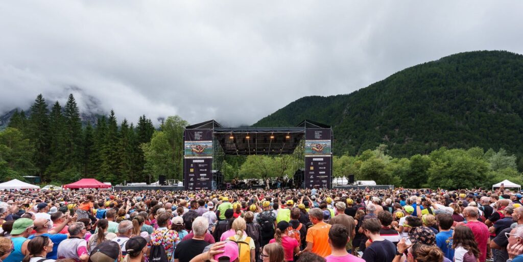Una visuale del pubblico presente al concerto