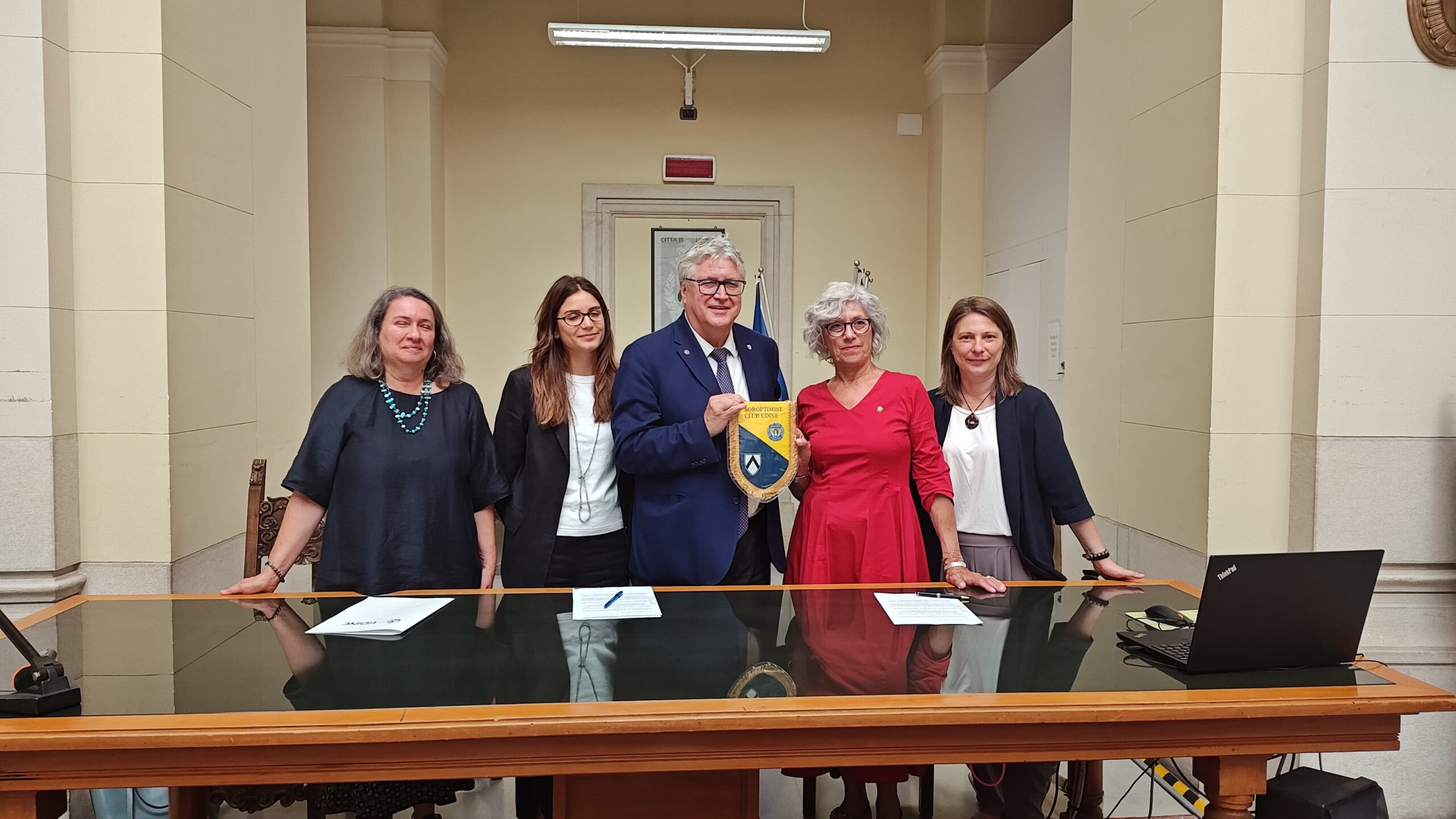 Alberto Felice De Toni sottoscrive la Carta Etica dello Sport Femminile