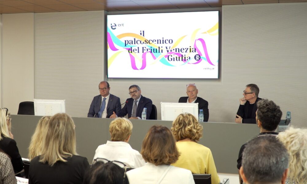 La presentazione della stagione teatrale 2025/2026 dell'Ert