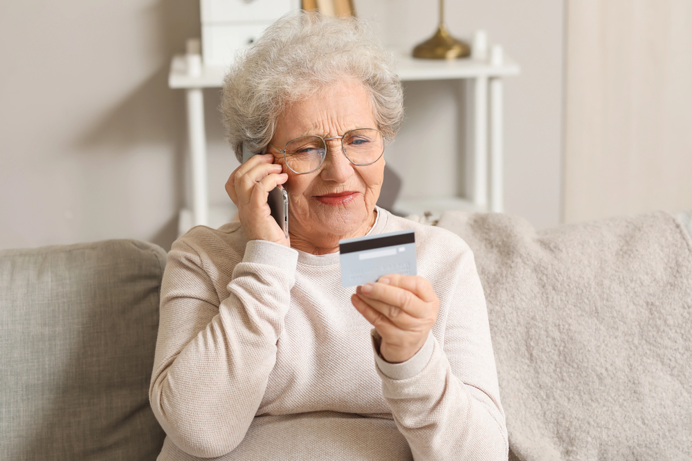 Donna anziana vittima di truffa telefonica