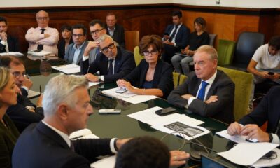 Gli assessori Bini e Rosolen con il ministro Urso