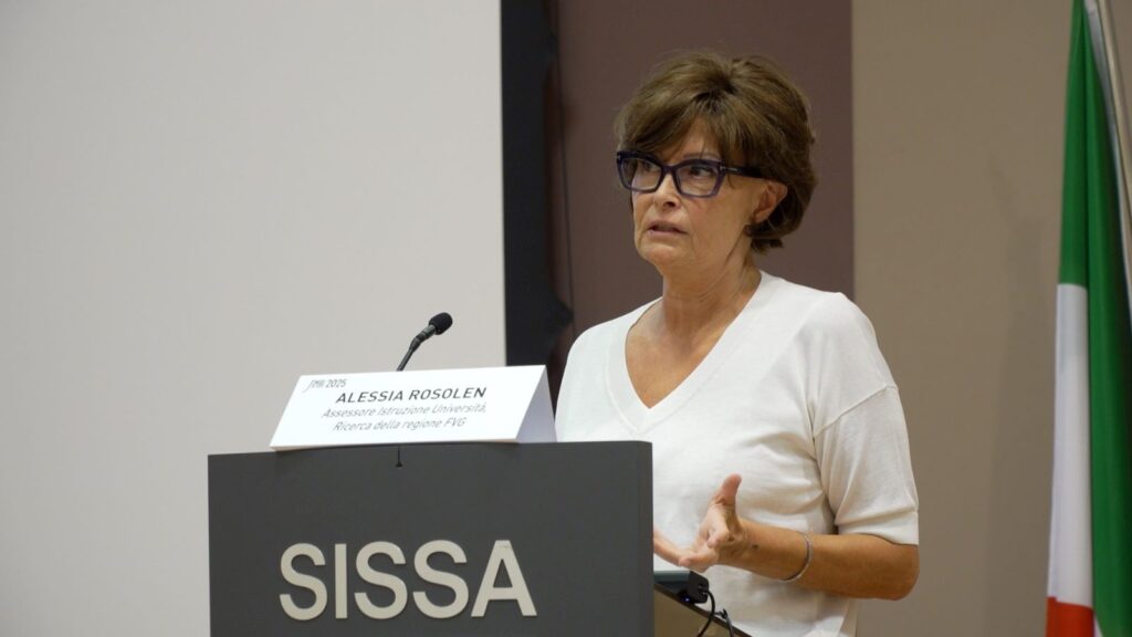 L'assessore Rosolen nel corso del suo intervento