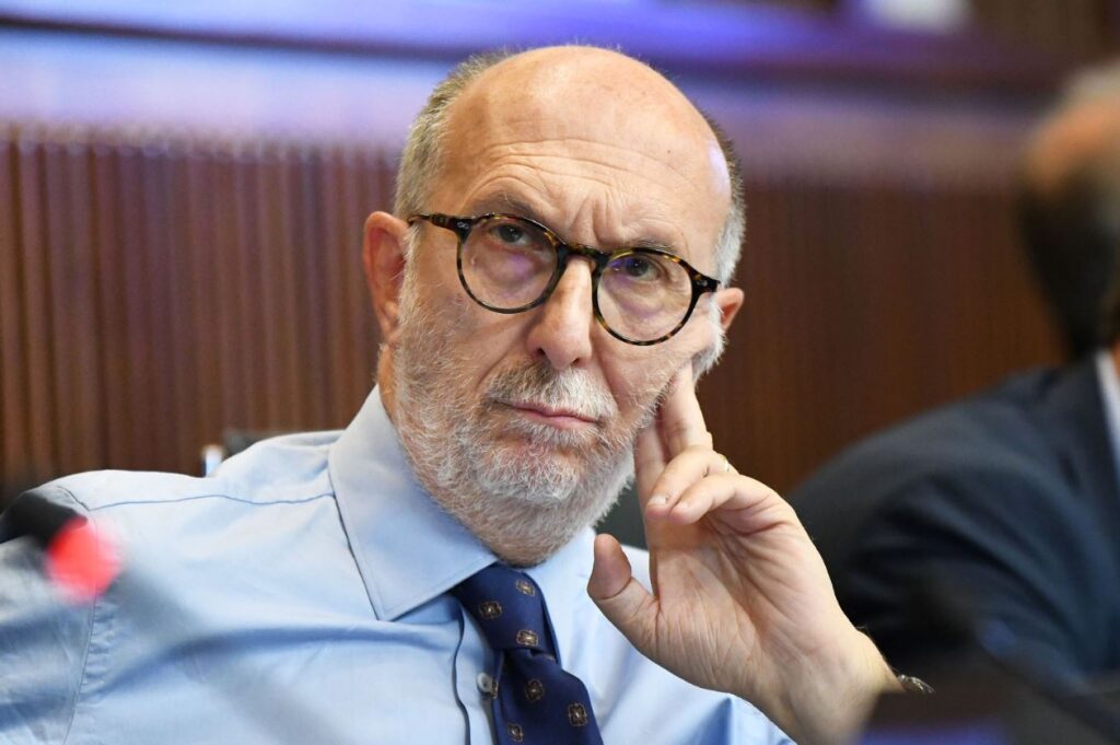 L’assessore alla Salute, politiche sociali e disabilità Riccardo Riccardi oggi in Consiglio regionale