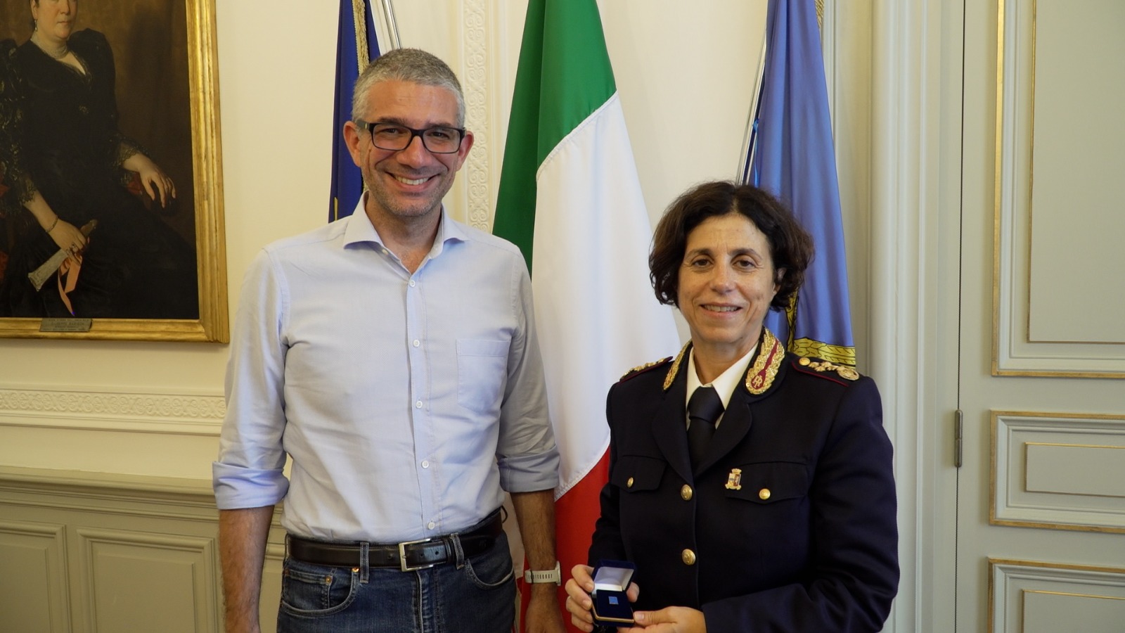 L'assessore regionale Pierpaolo Roberti insieme nuova direttrice della Scuola allievi agenti della Polizia di Stato, Giovanna Lori