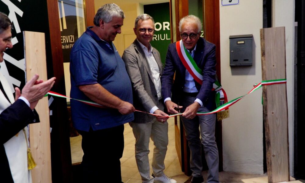 L'inaugurazione della nuova sede del Cluster forestale Fvg a Tolmezzo