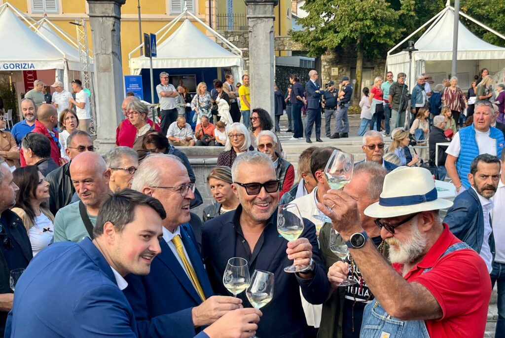 Un momento dell'inaugurazione di Gusti di frontiera 2025