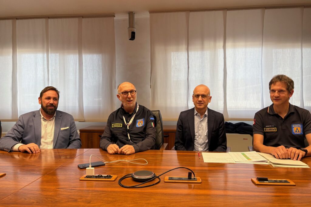 L’assessore regionale Riccardo Riccardi con i sindaci di Aquileia, Emanuele Zorino, di Latisana, Lanfranco Sette, e il direttore generale della Protezione civile Amedeo Aristei