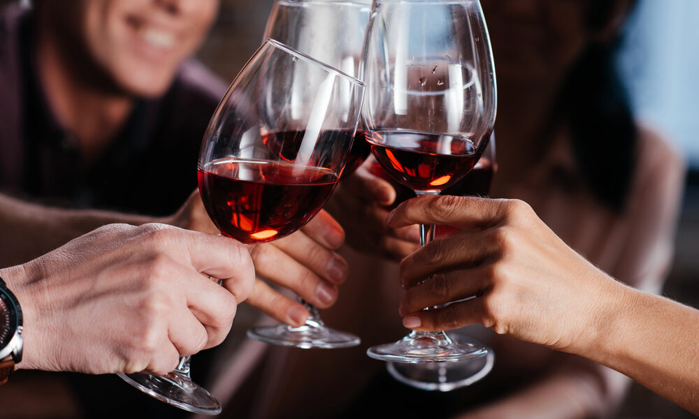 Brindisi con calici di vino - Ein prosit a Udine dal 15 al 20 ottobre