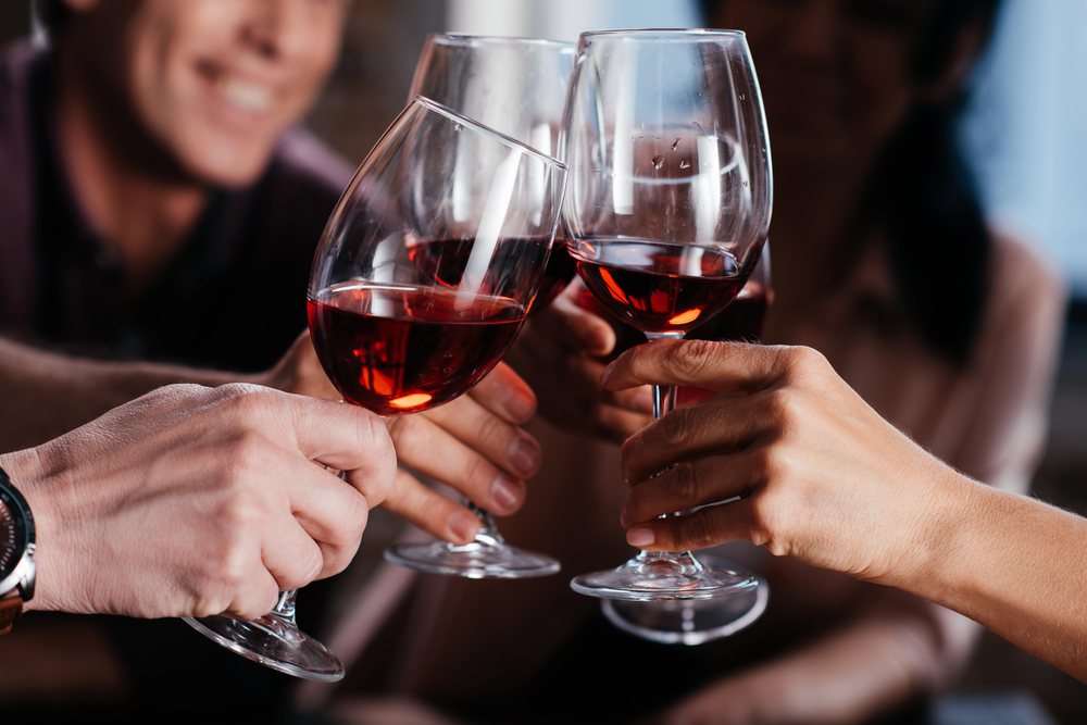 Brindisi con calici di vino - Ein prosit a Udine dal 15 al 20 ottobre