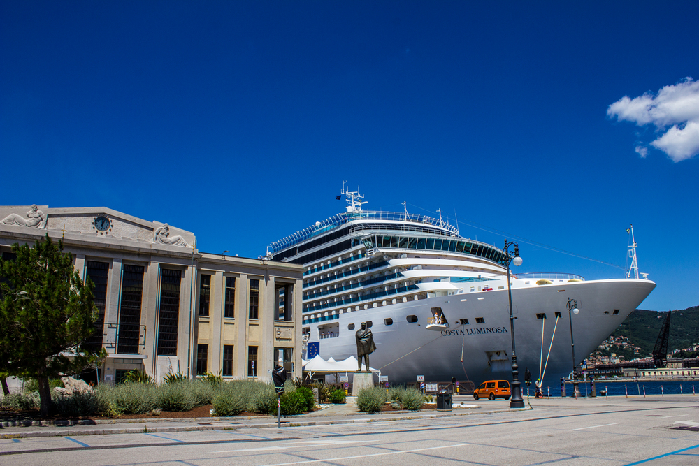 Nave da crociera a Trieste