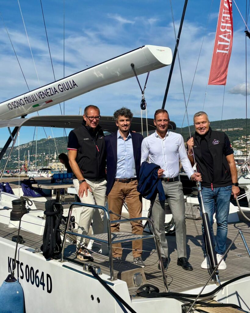 Il governatore Fedriga e l'assessore Bini a bordo della nave Solaris