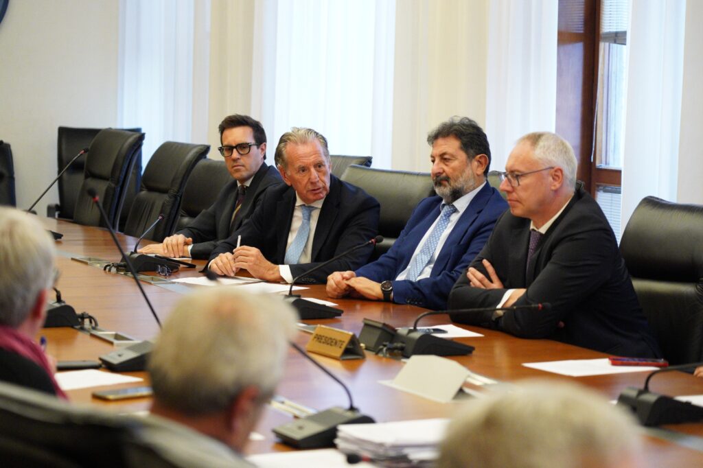 L'assessore Scoccimarro interviene in occasione della consegna in Consiglio regionale della petizione contro il parco eolico nelle Valli del Natisone