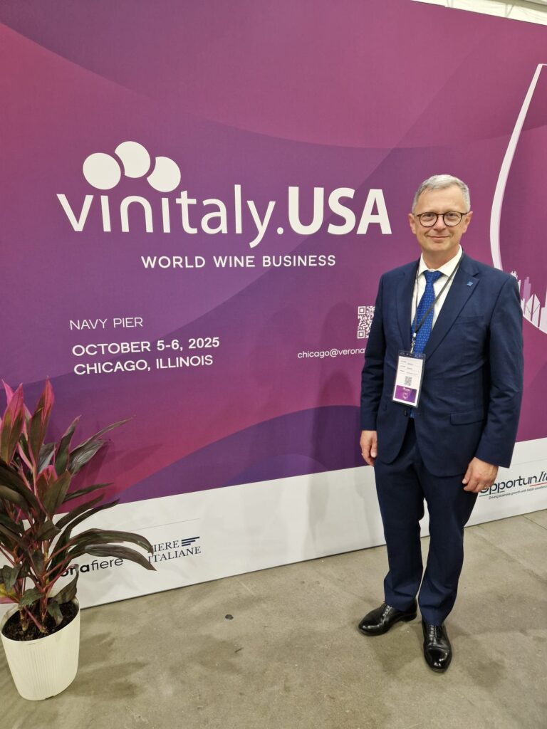 L'assessore Stefano Zannier a Chicago per il Vinitaly Usa