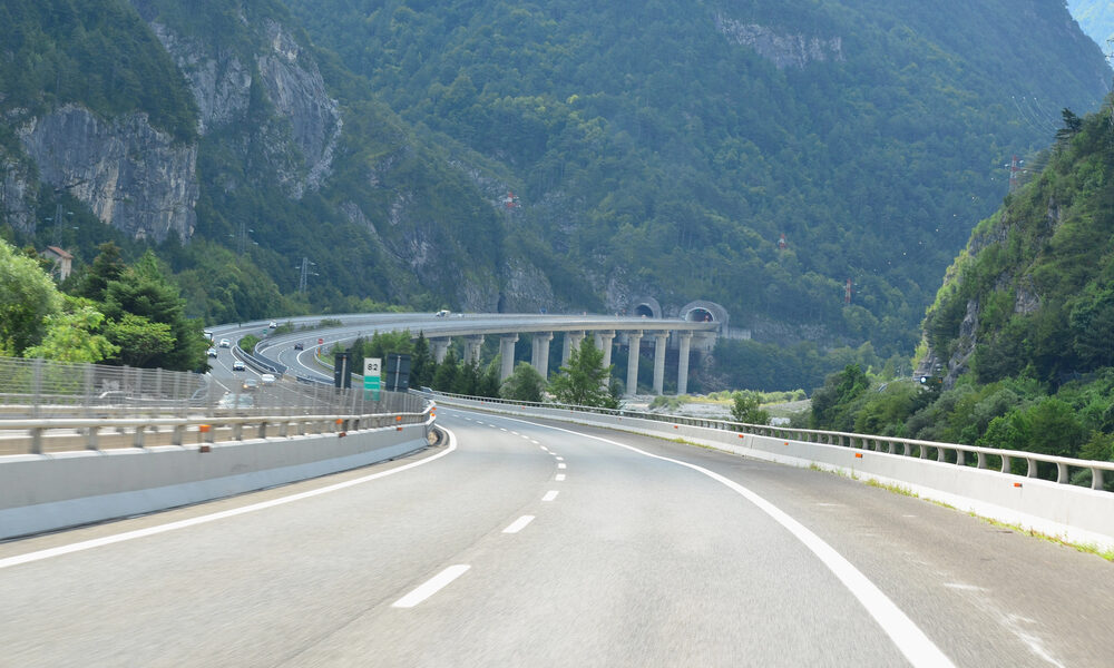 Autostrada A23