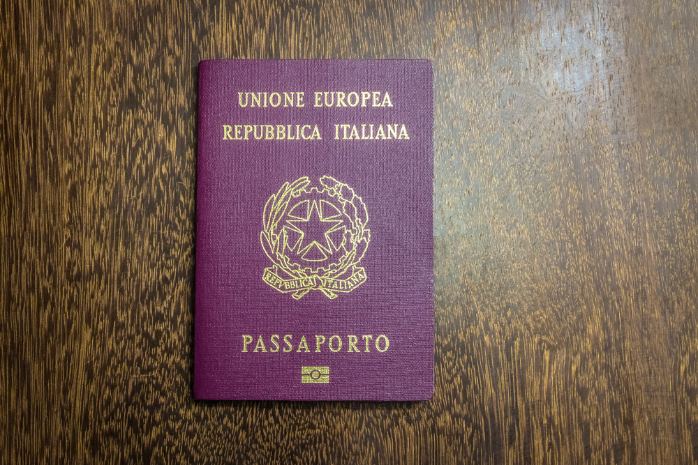 Passaporto italiano - False cittadinanze italiane Udine