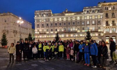 Foto di gruppo dell'iniziativa che è stata organizzata in occasione della Giornata internazionale per l'eliminazione della violenza contro le donne
