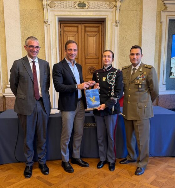 Il governatore Fedriga e l'assessore Roberti ricevono a Trieste gli allievi della scuola militare Teuliè di Milano