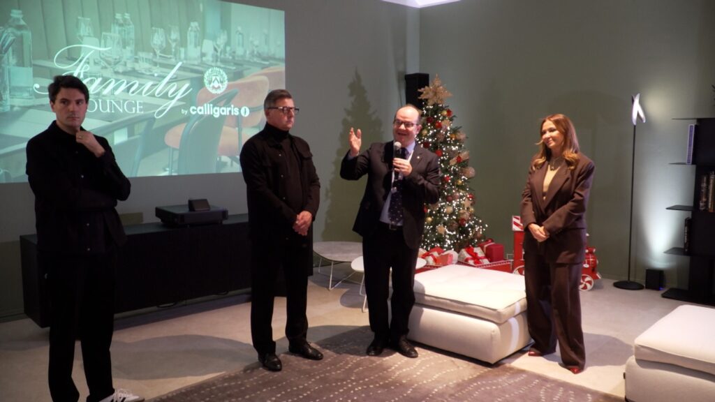 Una fase della cerimonia allo stadio Friuli