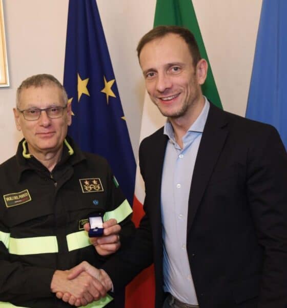 Il governatore del Friuli Venezia Giulia Massimiliano Fedriga insieme al nuovo direttore regionale dei Vigili del fuoco Luigi Giudice
